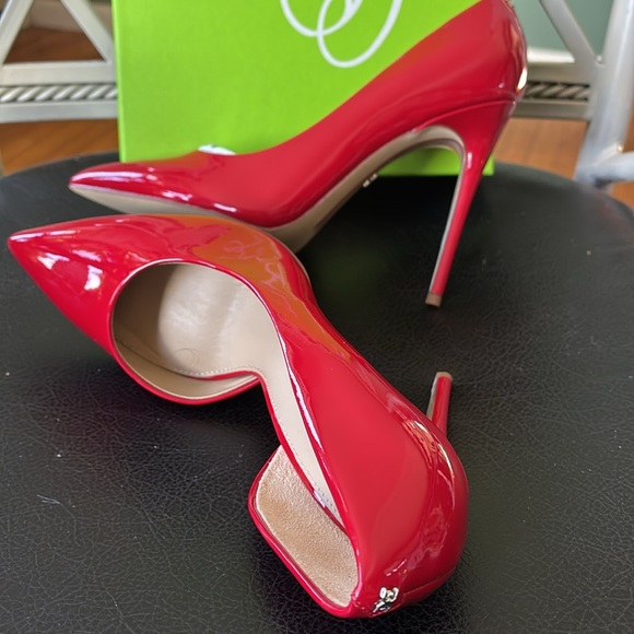 New women’s  9.5M  d’orsay glam shoes - Picture 10 of 13